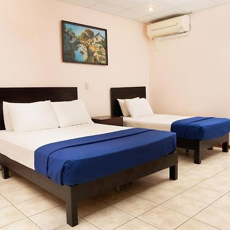 Hotel Puntarenas Beach Exterior photo
