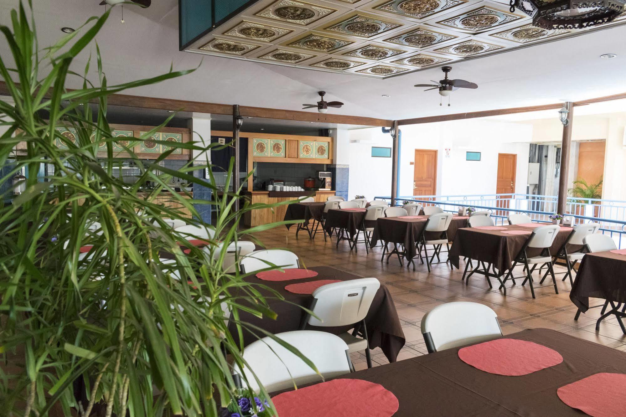 Hotel Puntarenas Beach Exterior photo