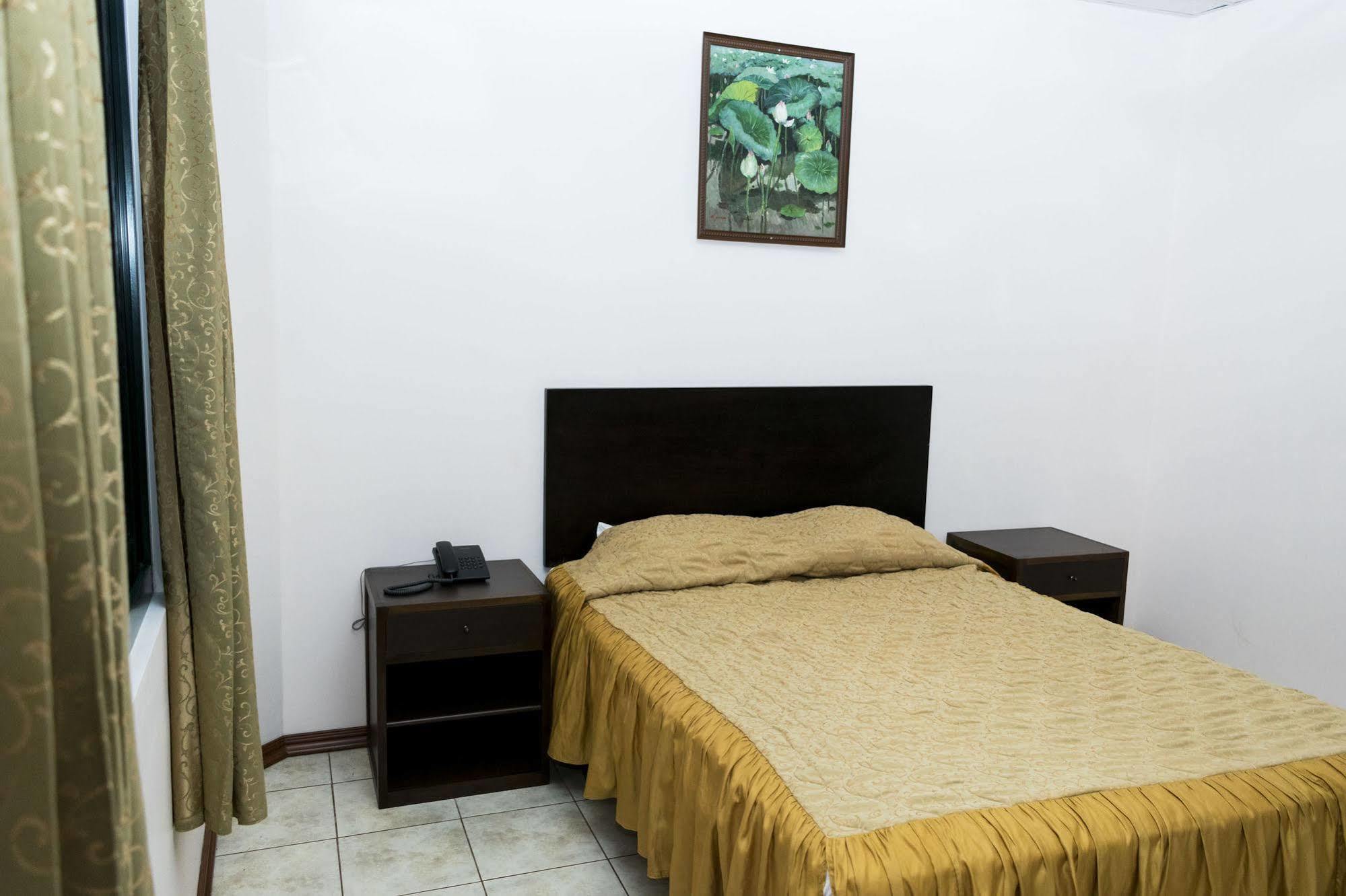 Hotel Puntarenas Beach Exterior photo
