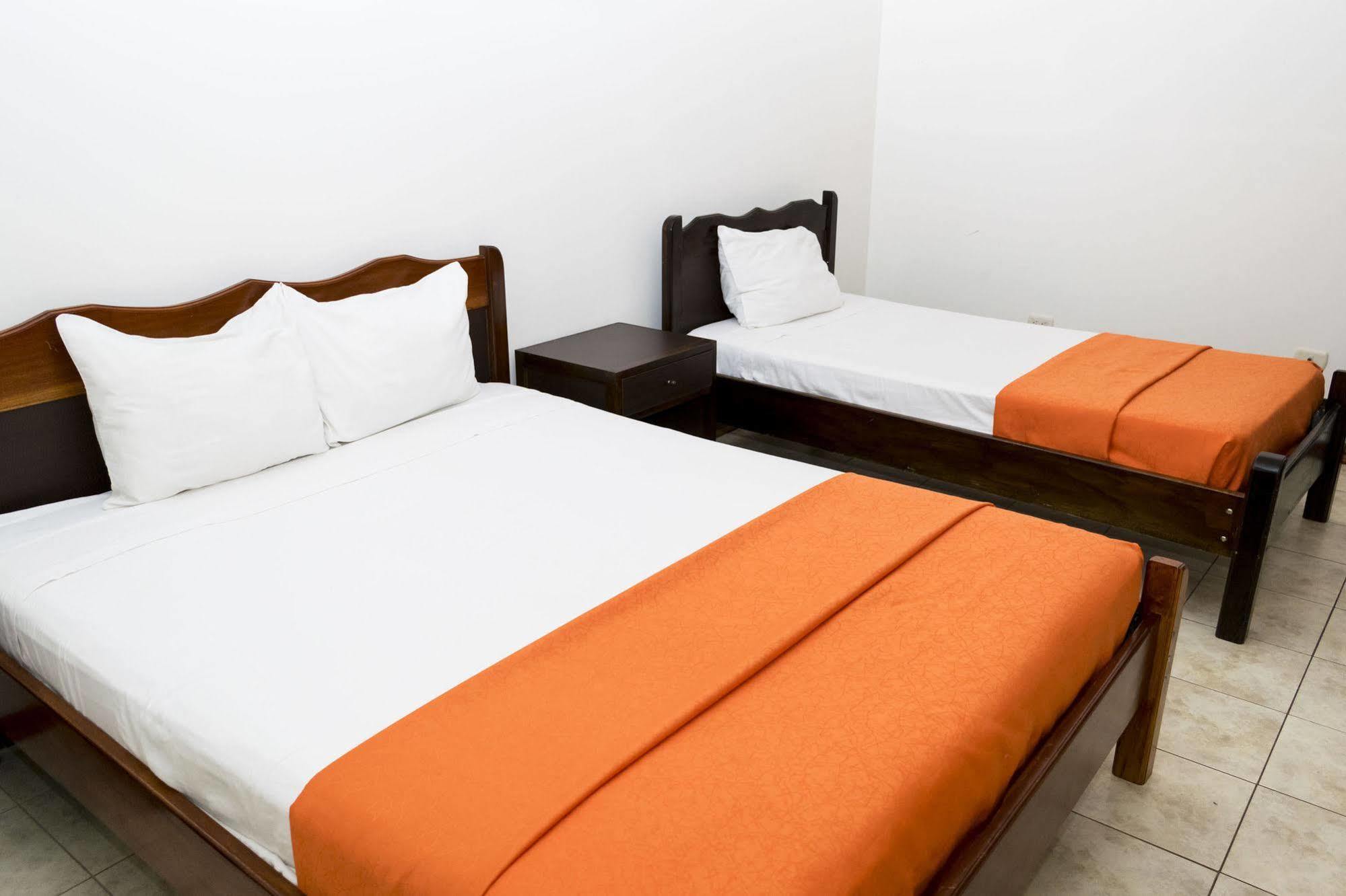 Hotel Puntarenas Beach Exterior photo